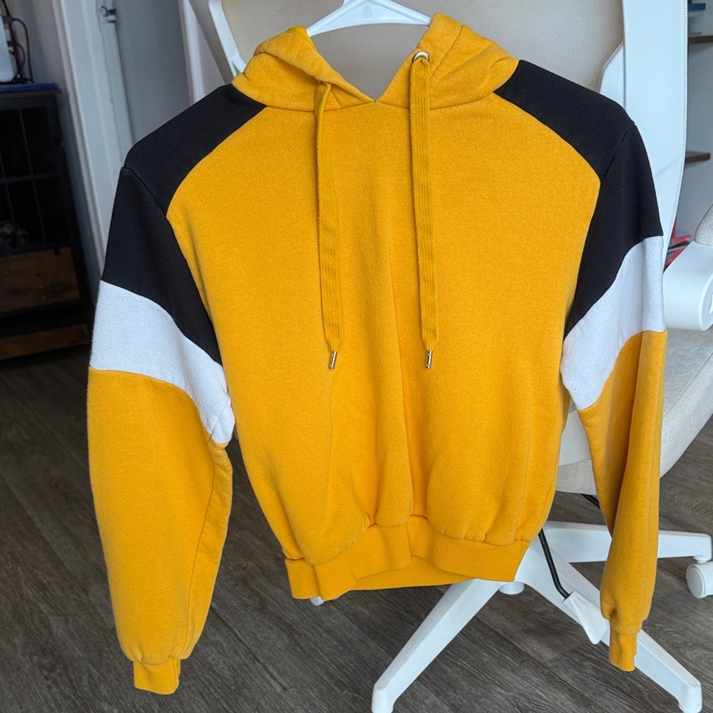 H&M Yellow and Black Hoodie